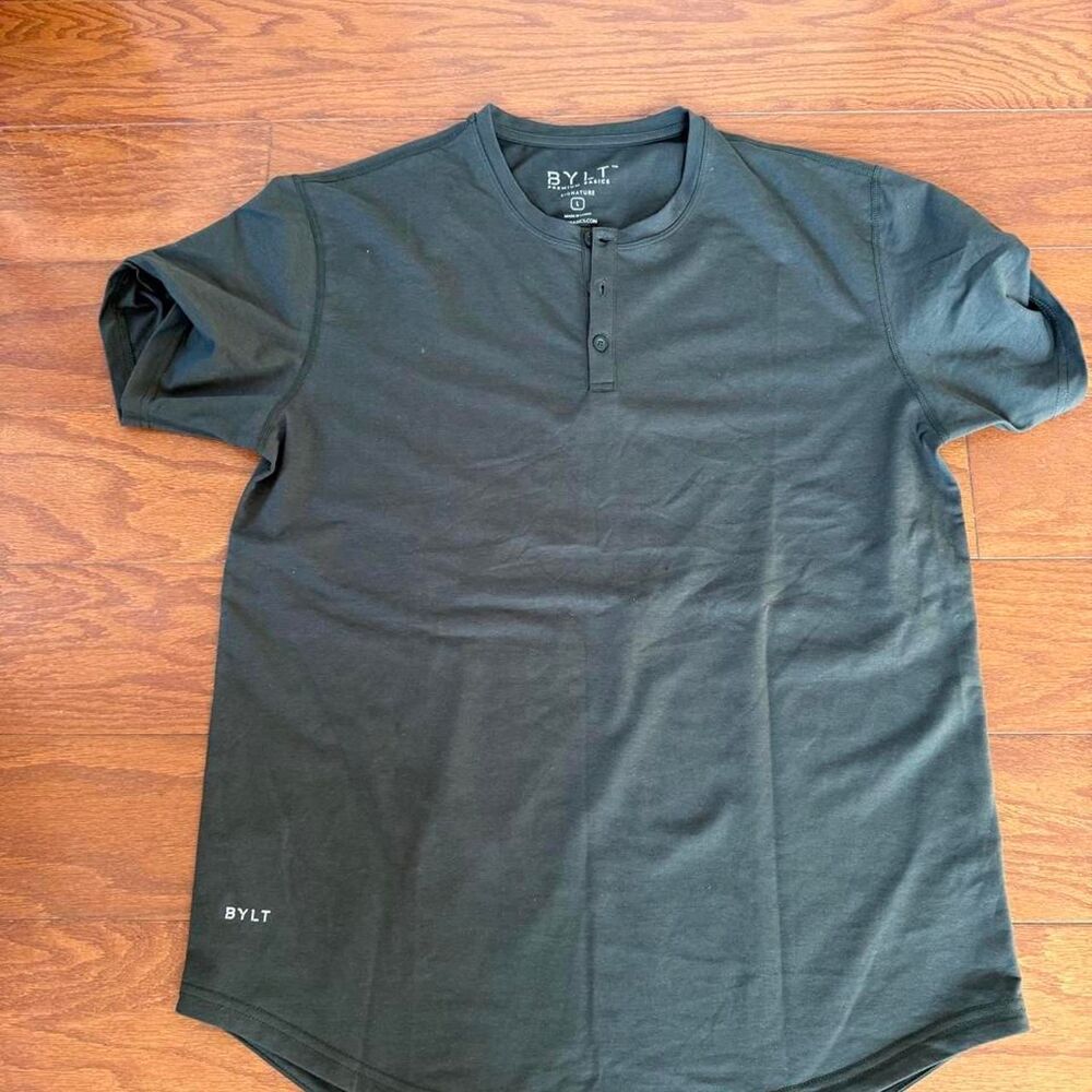 Bylt Men's Black and Grey T-shirt